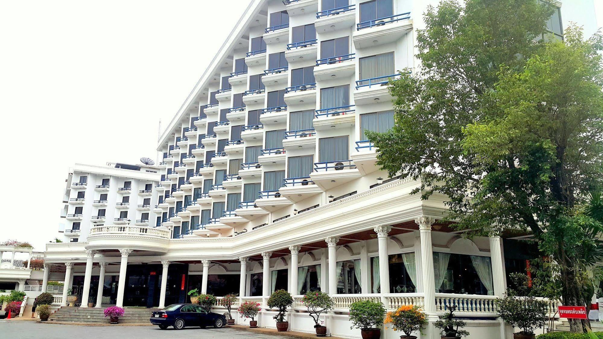 Caesar Palace Hotel Pattaya Exteriör bild